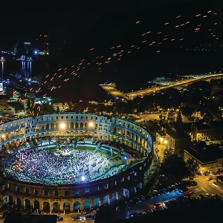 Prázdninový dům Cozy In With Kitchen *