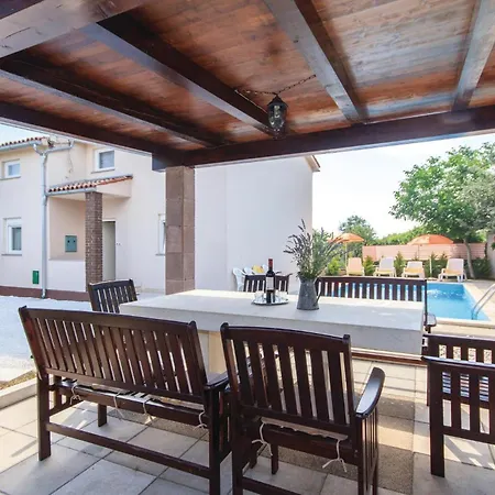 Prázdninový dům Cozy In With Kitchen