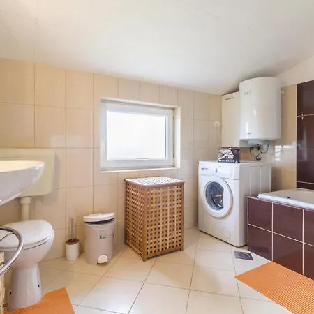 Cozy In With Kitchen Holiday home *