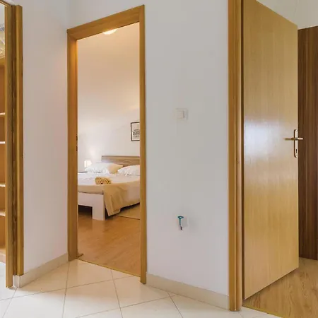 Holiday home Cozy In With Kitchen Pula